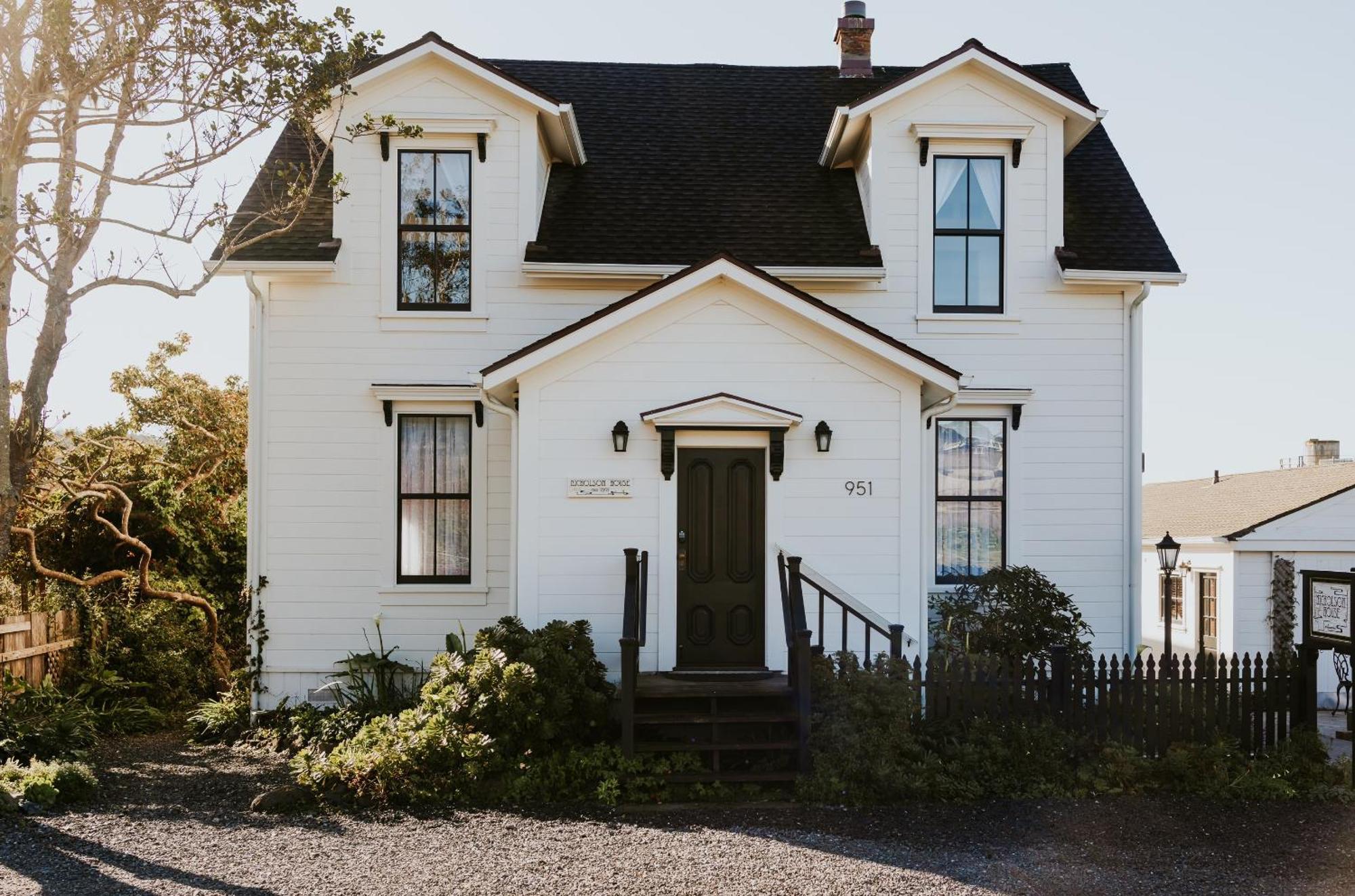 Nicholson House At Beaujolais Hotel Mendocino Exterior photo